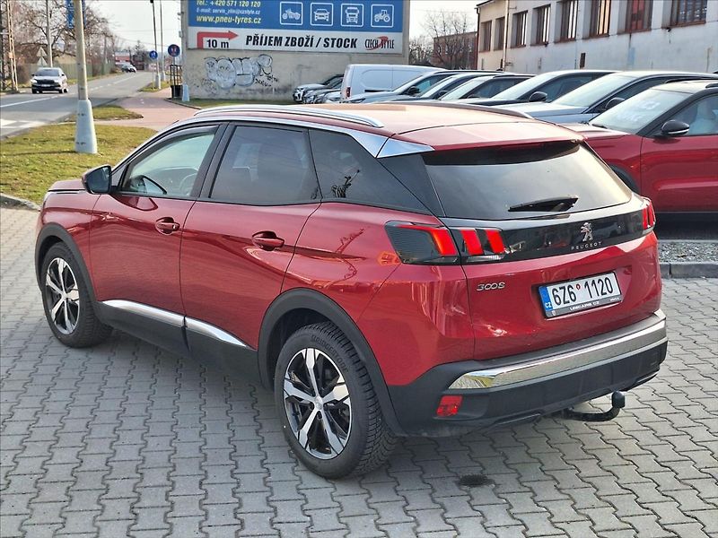 Peugeot 3008 1,5 BlueHDI  Allure GripContro - fotka 2 z 10