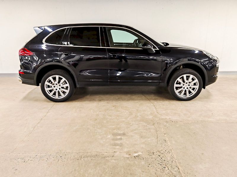 Porsche Cayenne (2016) S 4.2 TDI 283kW 4x4 - fotka 24 z 29