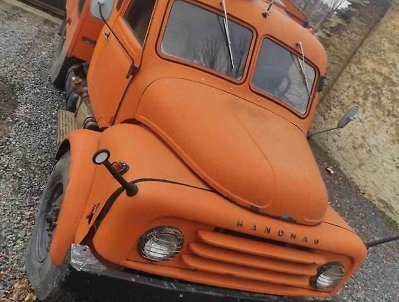 Hanomag AL-28 4×4 ExpedIce na TipCars.
