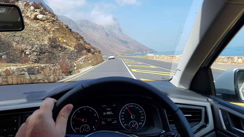 Pozor, zebru není možné přejet ani ve chvíli, kdy není poblíž chodec!