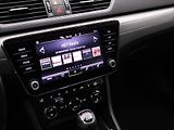 Škoda Superb 2,0 TDi Style 4x4 DSG DPH CZ - náhled 21