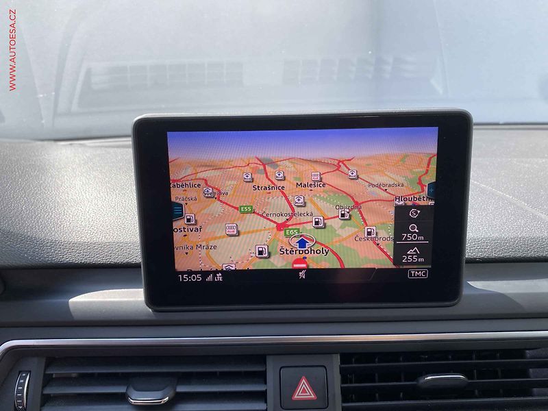 Audi A4 (2018) 2.0 TDi quattro, AT, bixen - fotka 20 z 23