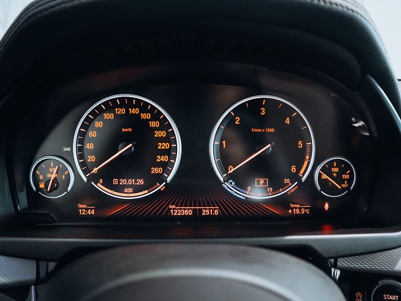 BMW X6 40d xDrive 230kW M-Sport - fotka 9 z 27