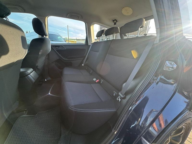 Subaru Forester (2014) 4x4 2,0i 110KW STK ITÁLIE - fotka 34 z 44