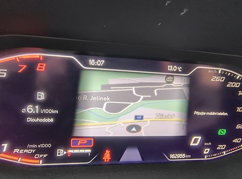 Seat Leon 1.0 eTSi AT 81KWNAVI/MATRIXLED - fotka 39 z 67