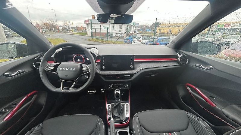 Škoda Fabia (2025) 1.0 TSI Monte Carlo DSG - fotka 13 z 22