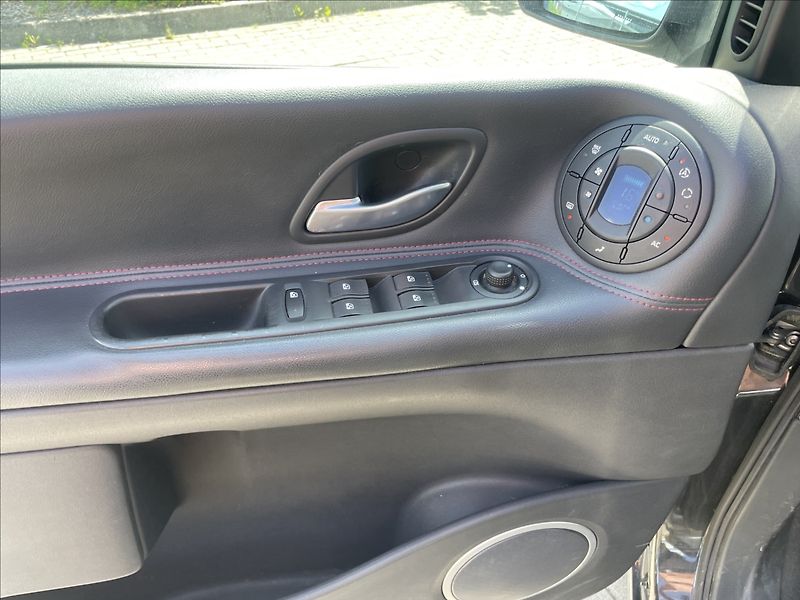 Renault Grand Espace 2,0 DCi 127kw Automat Tažné Kl - fotka 19 z 33