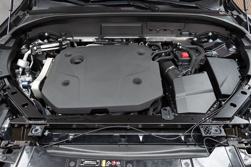 Volvo XC60 B4 ESSENTIAL*TAŽNÉ*KAMERA*DPH* - fotka 30 z 34