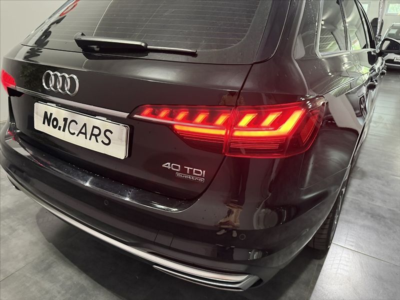 Audi A4 2,0   TDI QUATTRO MATRIX TZ - fotka 32 z 42