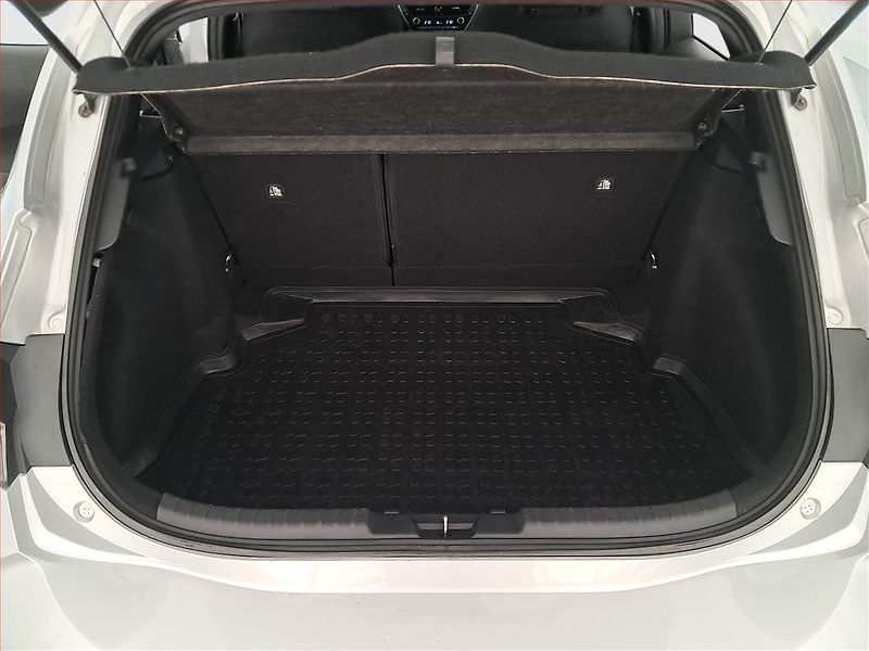 Toyota Corolla (2019) 1.2 Turbo, ČR,1.maj - fotka 13 z 17