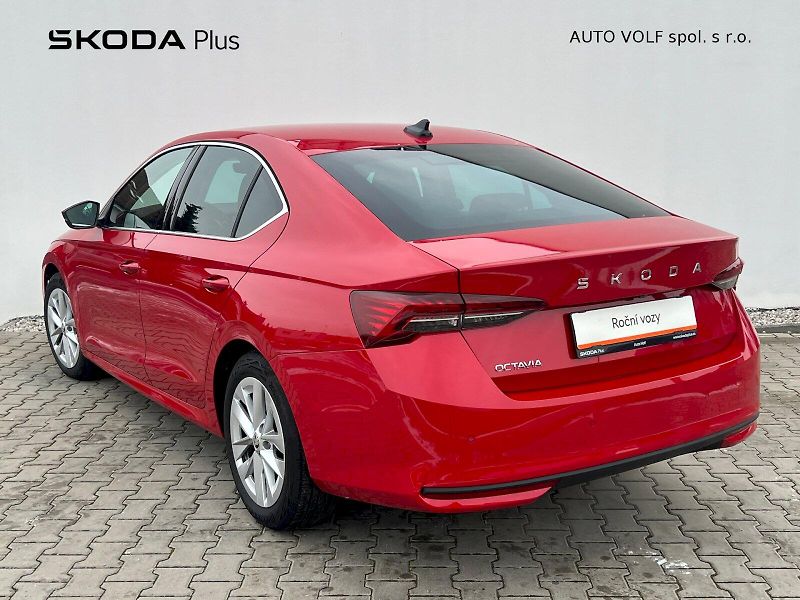Škoda Octavia (2024) Liftback Top Selection1.5 TSI - fotka 8 z 35