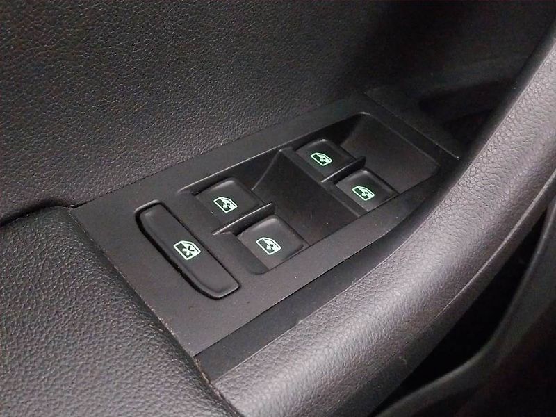 Škoda Octavia (2019) Style 1.6 TDI, Serv.kniha - fotka 28 z 32