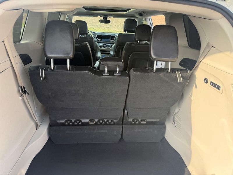 Chrysler Pacifica (2018) 3,6 RU Panorama Limited 2018 - fotka 7 z 20