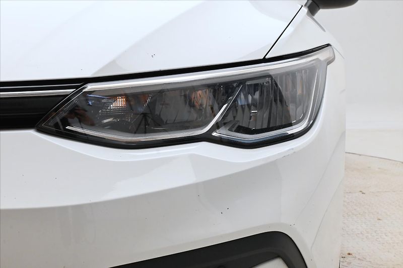 Volkswagen Golf 2,0 TDI 110kW DSG Life Záruka - fotka 29 z 31