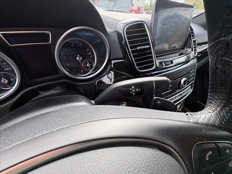 Mercedes-Benz GLE 5,0 500 AMG V8 Servis MB,Top - fotka 11 z 61