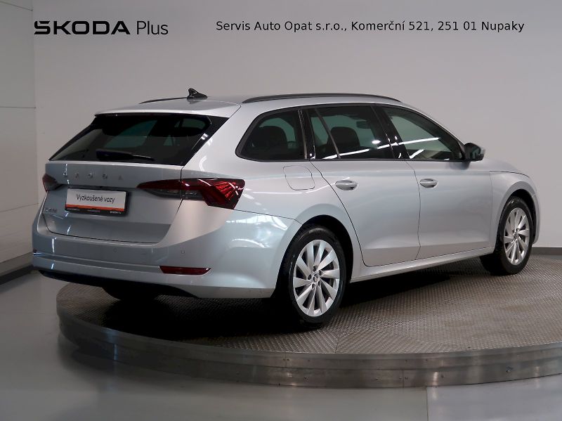 Škoda Octavia (2024) FRESH PLUS 1.5TSI 110KW ZÁRUKA - fotka 2 z 37