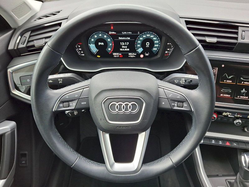 Audi Q3 (2024) Advanced S-Tronic 1,5TFSi 110k - fotka 16 z 35