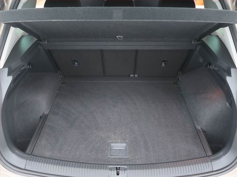 Volkswagen Tiguan (2019) 1.5 TSI, ČR,1.maj, Serv.kniha - fotka 12 z 12