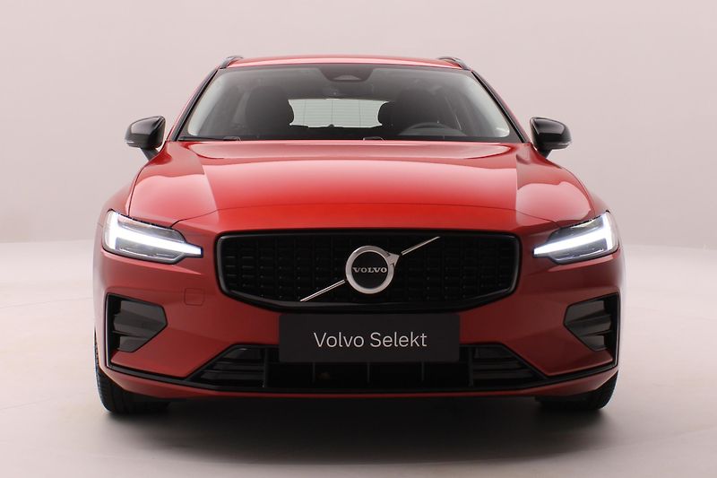 Volvo V60 B4 DARK PLUS AUT CZ - fotka 15 z 50