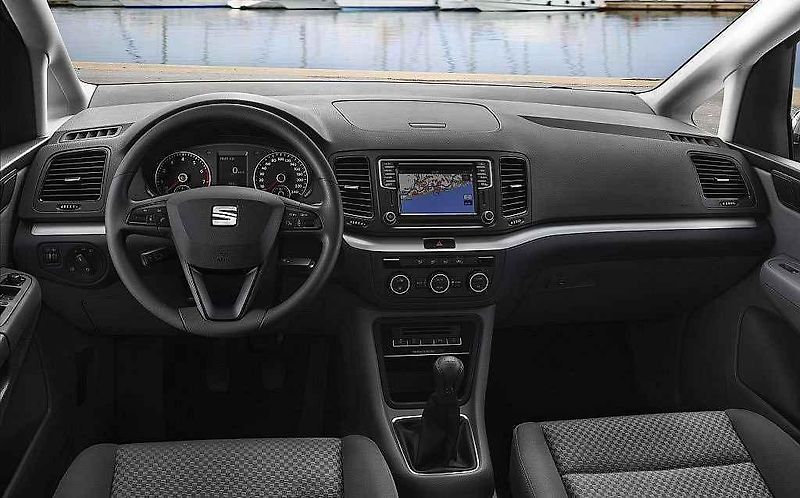 Seat Alhambra.