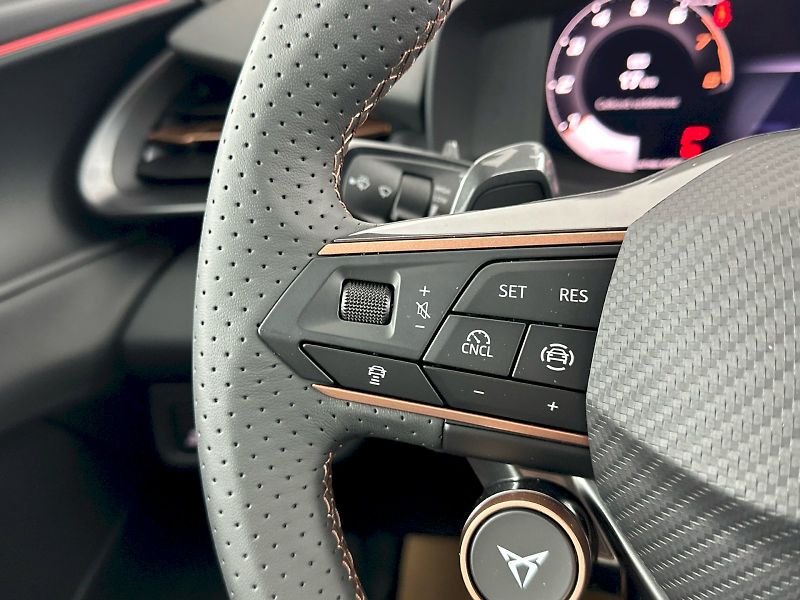 Cupra Terramar (2026) VZ 2.0 TSI 195kW 4x4 DSG - fotka 28 z 34