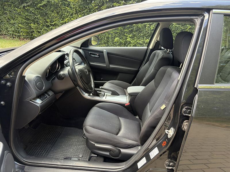 Mazda 6 2.0 Active - fotka 18 z 30