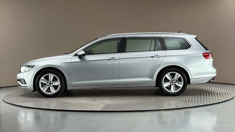 Volkswagen Passat 2.0 TDI DSG Elegance Variant - fotka 4 z 26