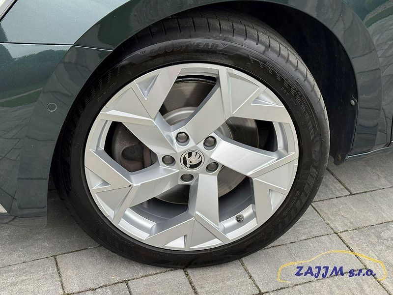 Škoda Superb L&K 2.0TSi 206kw 4x4 webasto - fotka 11 z 60
