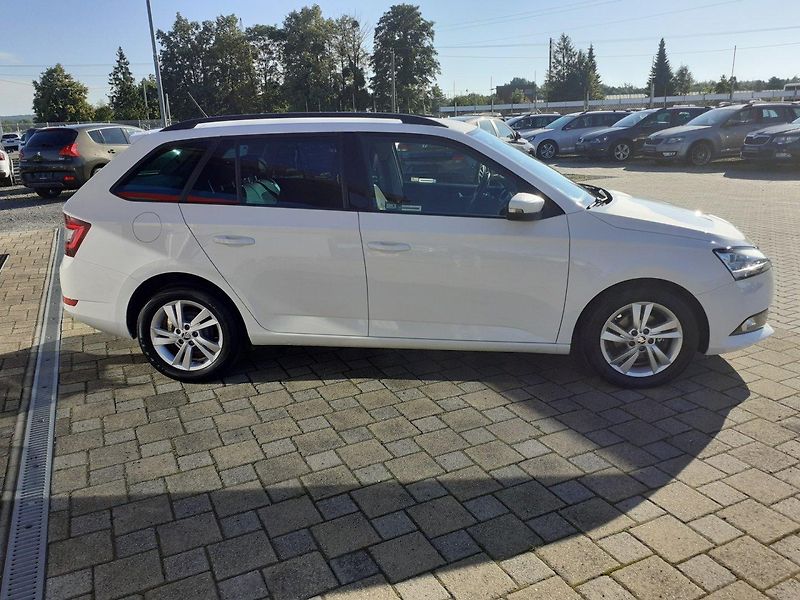 Škoda Fabia (2021) KOMBI 1.0 TSi STYLE - fotka 3 z 36