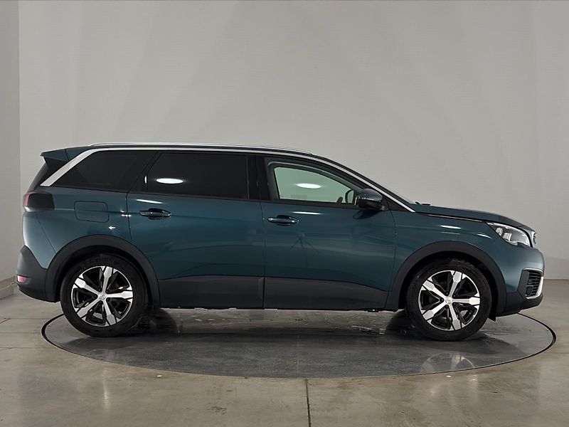 Peugeot 5008 Active, 7 míst - fotka 44 z 56