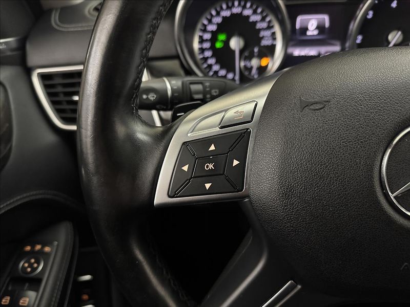 Mercedes-Benz GL 3,0 7-MÍST H/K PANO NZTOP TZ - fotka 10 z 53