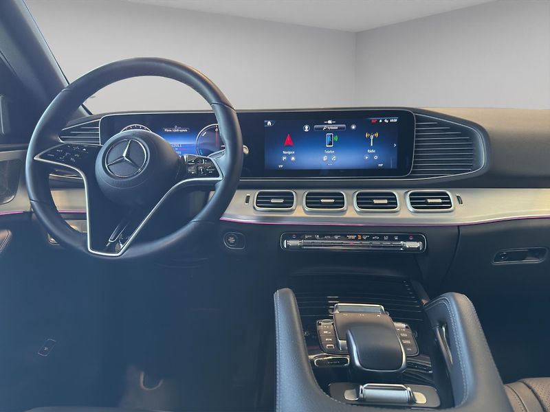 Mercedes-Benz GLE (2025) 350 de 4MATIC - fotka 12 z 21
