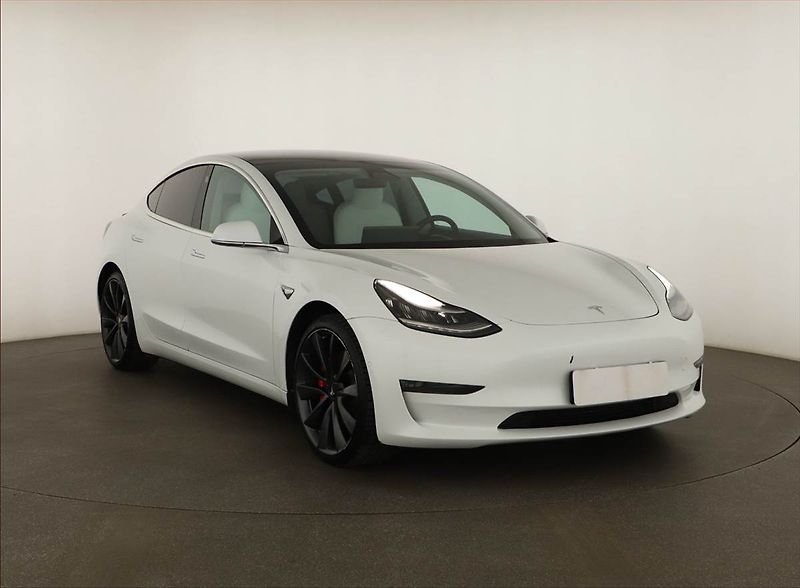 Tesla Model 3 (2020) Performance 78kWh, SoH 83% - fotografie inzerátu