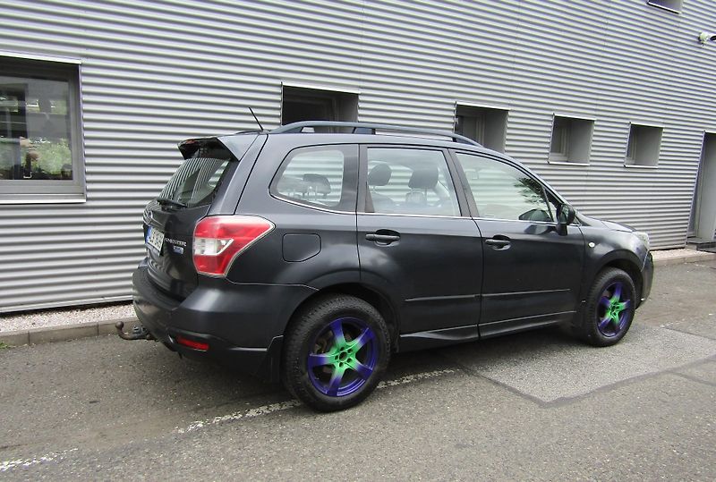 Subaru Forester (2014) 2,0D  6MT 1.maj.ČR plný servis - fotka 20 z 35