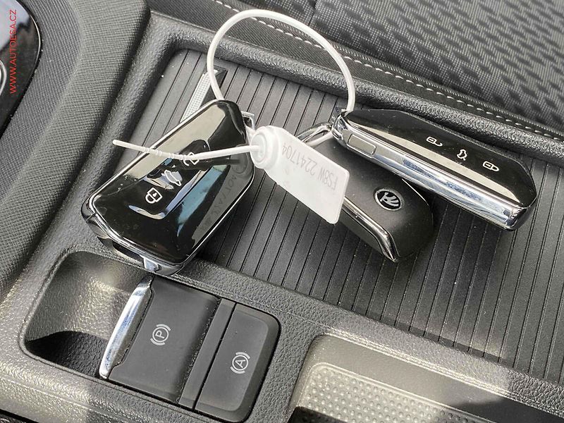 Škoda Octavia (2023) 2.0 TDi, Style, DSG, Webasto - fotka 20 z 20