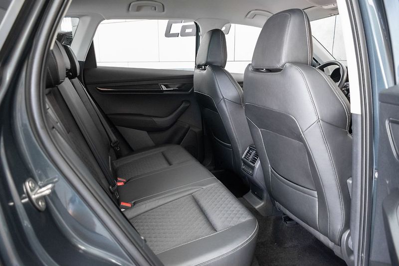 Škoda Karoq 1.5TSI DSG*STYLE+*KAMERA*ČR 1M - fotka 13 z 40