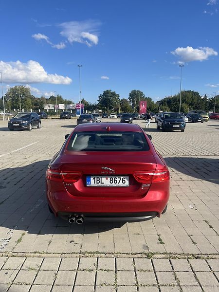 Jaguar XE (2016) Jaguar XE - fotka 4 z 14