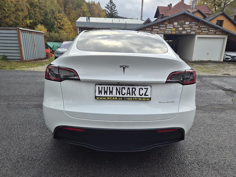 Tesla Model Y LONG RANGE DUAL MOTOR TZ 95,0% - fotka 8 z 49