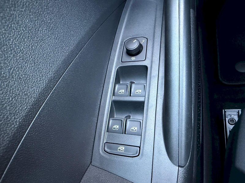 Škoda Fabia (2025) 1.0 MPI 59kW Selection - fotka 10 z 35
