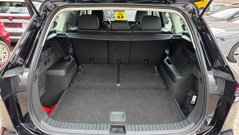 Volkswagen Tayron (2025) 1.5 eTSI 110 kW DSG7 7míst  - fotka 12 z 38