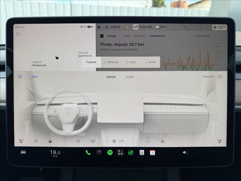 Tesla Model Y 0,0 Long Range 378kW 1.maj DPH - fotka 42 z 50
