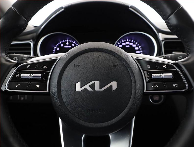 Kia Ceed (2022) Top 1.5 T-GDI - fotka 8 z 21