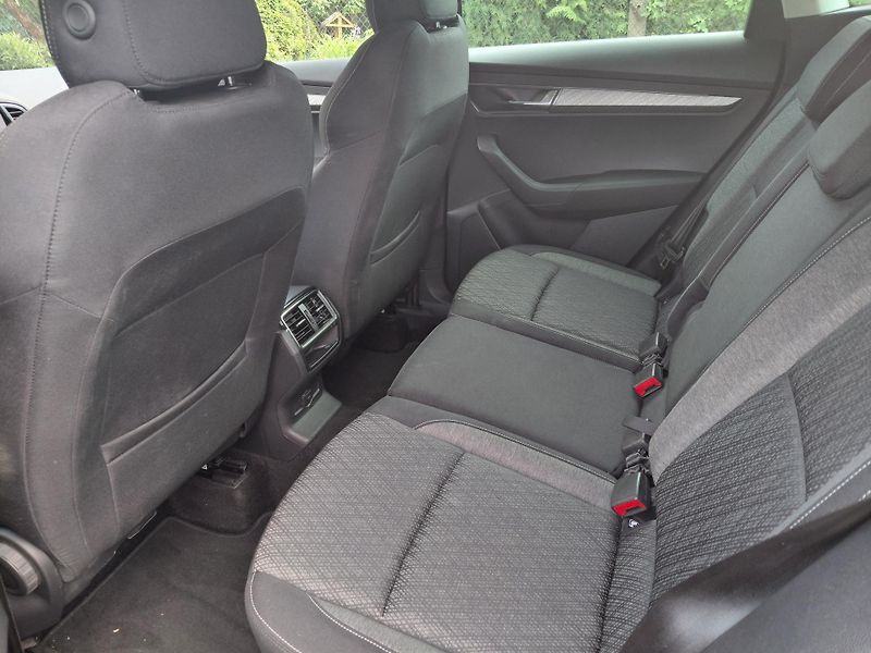 Škoda Karoq (2023) 2.0TDI, DSG, NAVI,driving mode - fotka 11 z 18