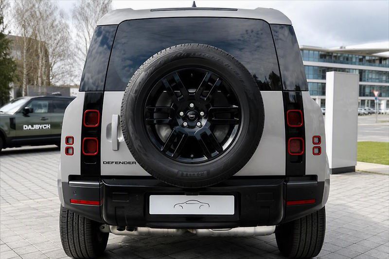 Land Rover Defender (2026) 110 D200 S - fotka 4 z 27