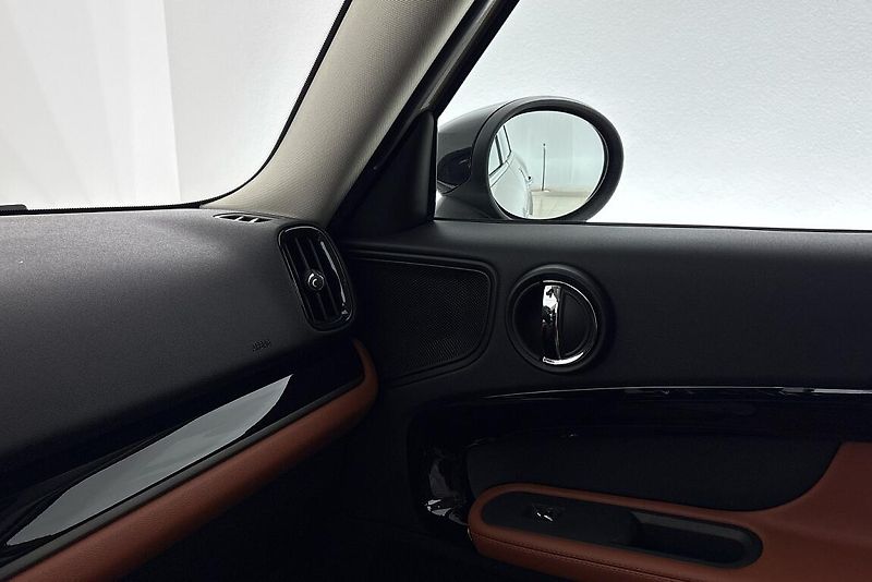 Mini Countryman Cooper - fotka 14 z 22