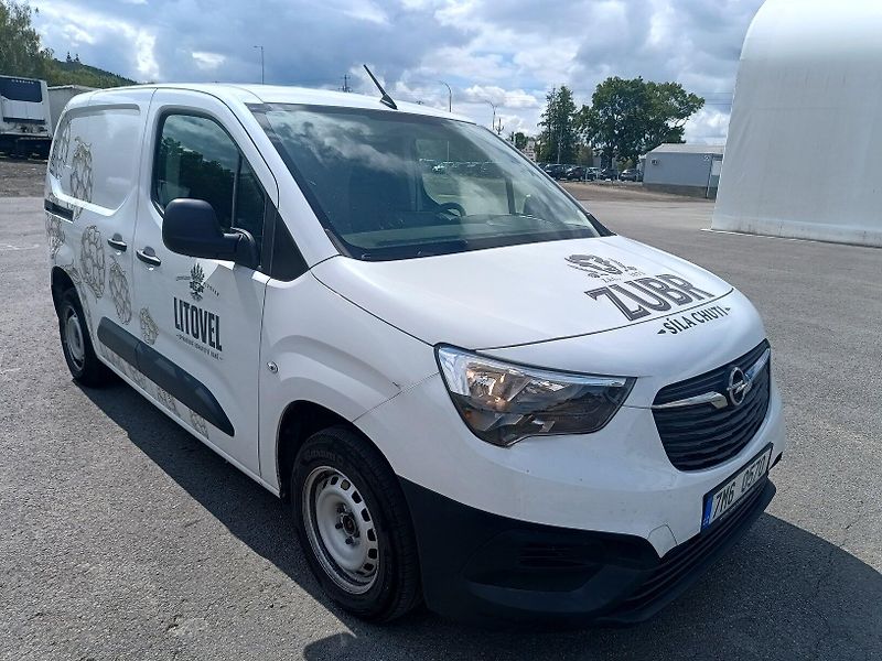 Opel Combo 1.5 CDTi - fotka 8 z 32