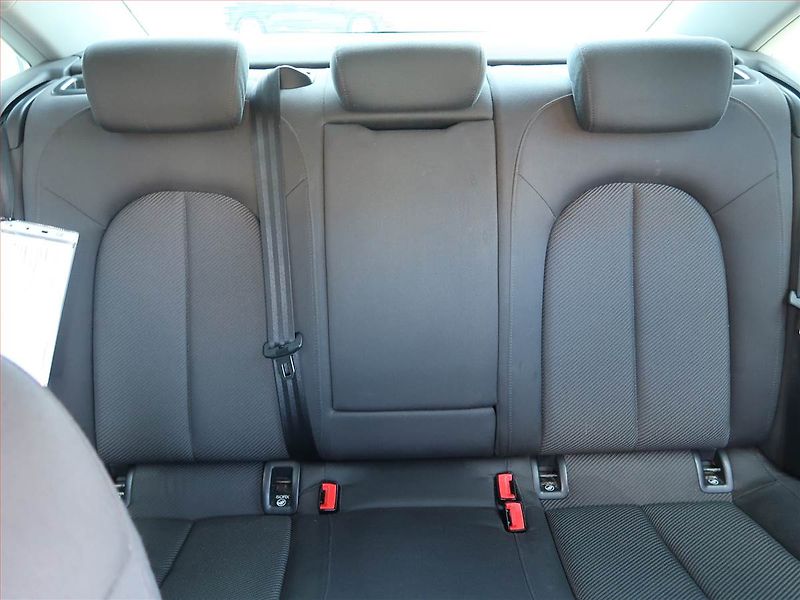 Audi A6 (2011) Basis 3.0 TDI, 4X4, Automat - fotka 10 z 19