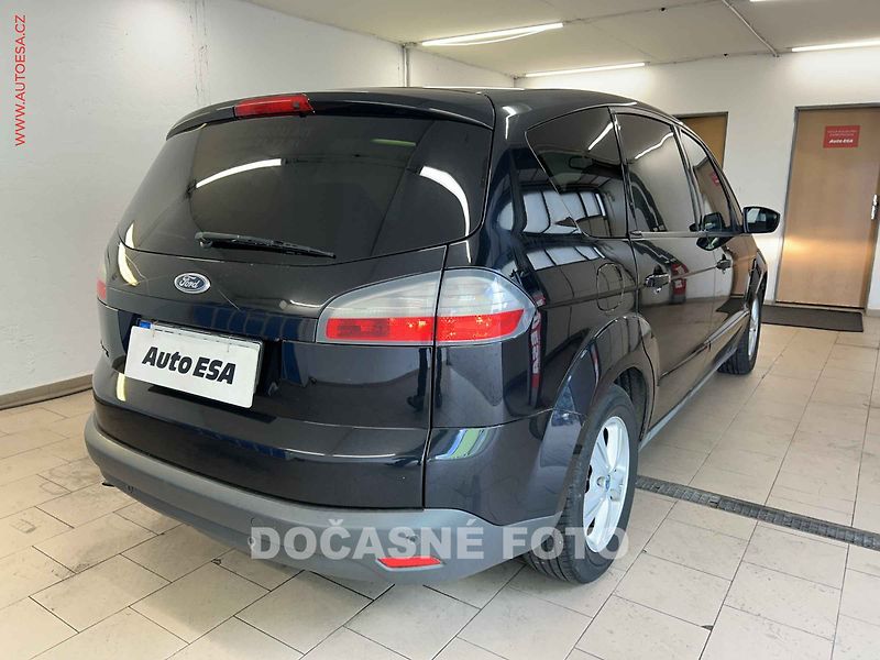 Ford S-MAX (2007) 2.0 TDCi, 1.maj, servis.kniha - fotka 2 z 3