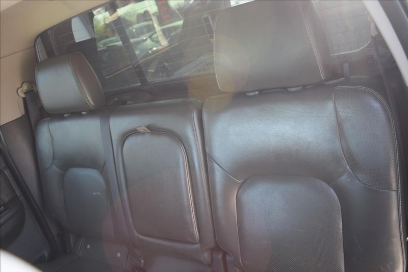 Nissan Navara 3,0 dCi V6 170KW TAŽNÉ 4X4 ALU - fotka 17 z 55