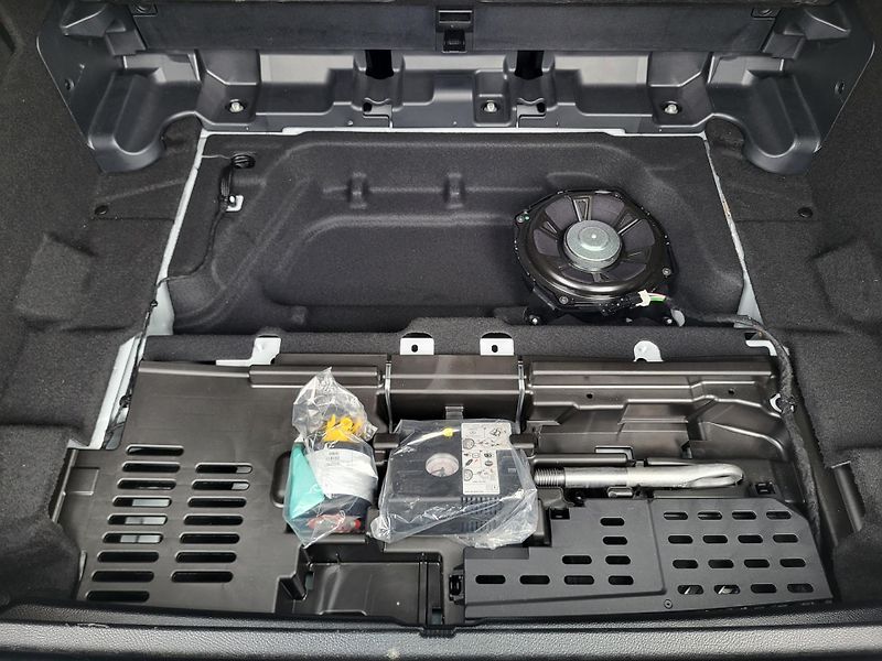 Mercedes-Benz GLB 180 100kW STYLE automat ČR - fotka 40 z 45